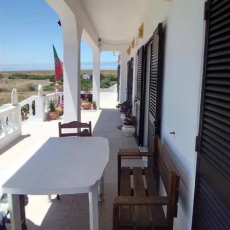 Pensión Vivenda Familia Pedro Vila do Bispo