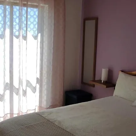 Vivenda Familia Pedro Gæstehus Vila do Bispo