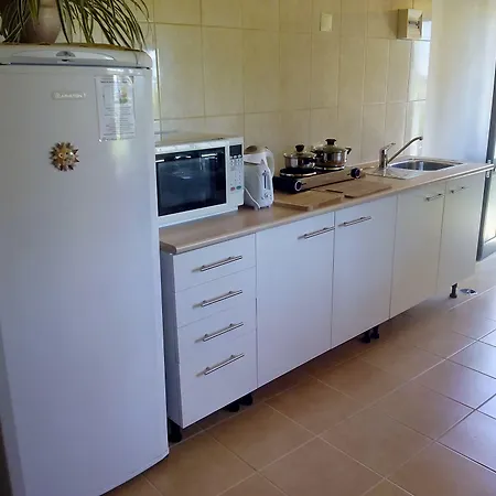 Vivenda Familia Pedro 2* Vila do Bispo