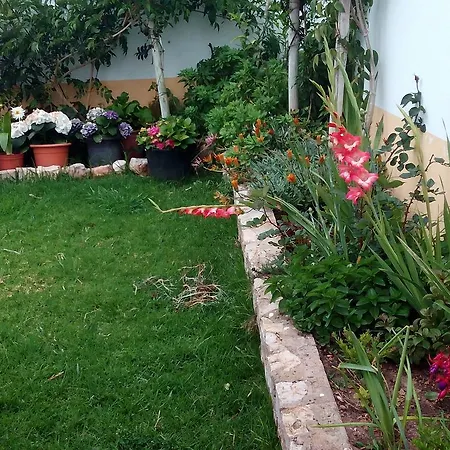 Vivenda Familia Pedro 2*